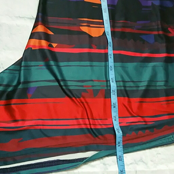 Rich Bold Color Tunic - Picture 4 of 5